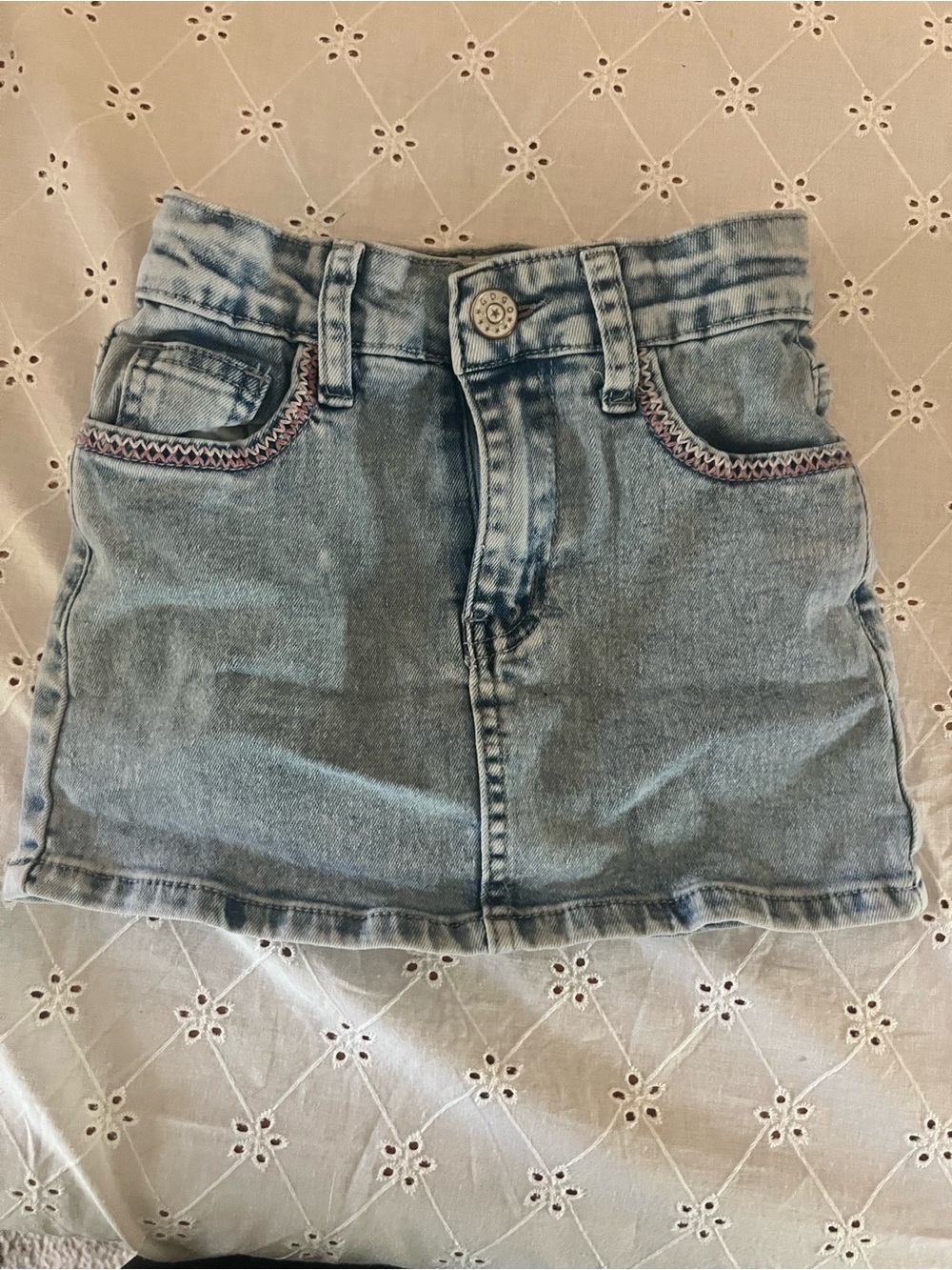 Girls size 5 Light Wash Denim Mini Skirt with Embroidered Pocket Trim